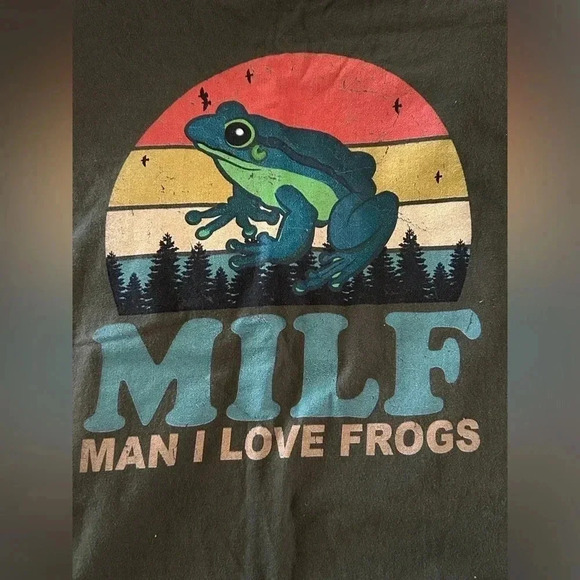 MILF Man I Love Frogs Crew Neck 100% Cotton Short Sleeved Women’s Size M Tee - Picture 3 of 7